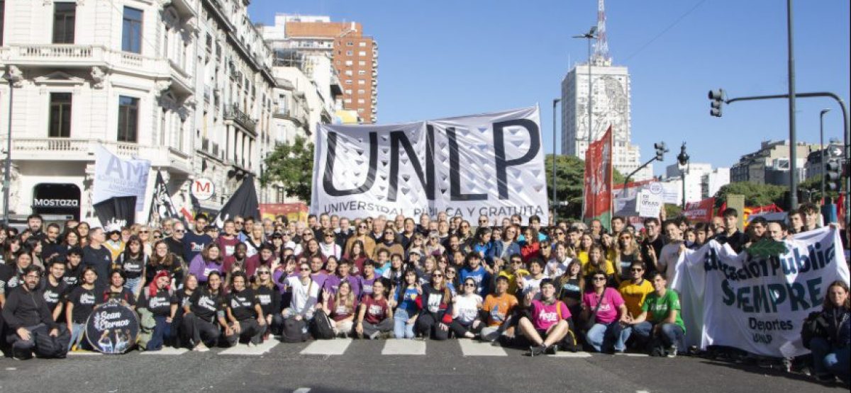 20261015101841_unlp-marcha-federal