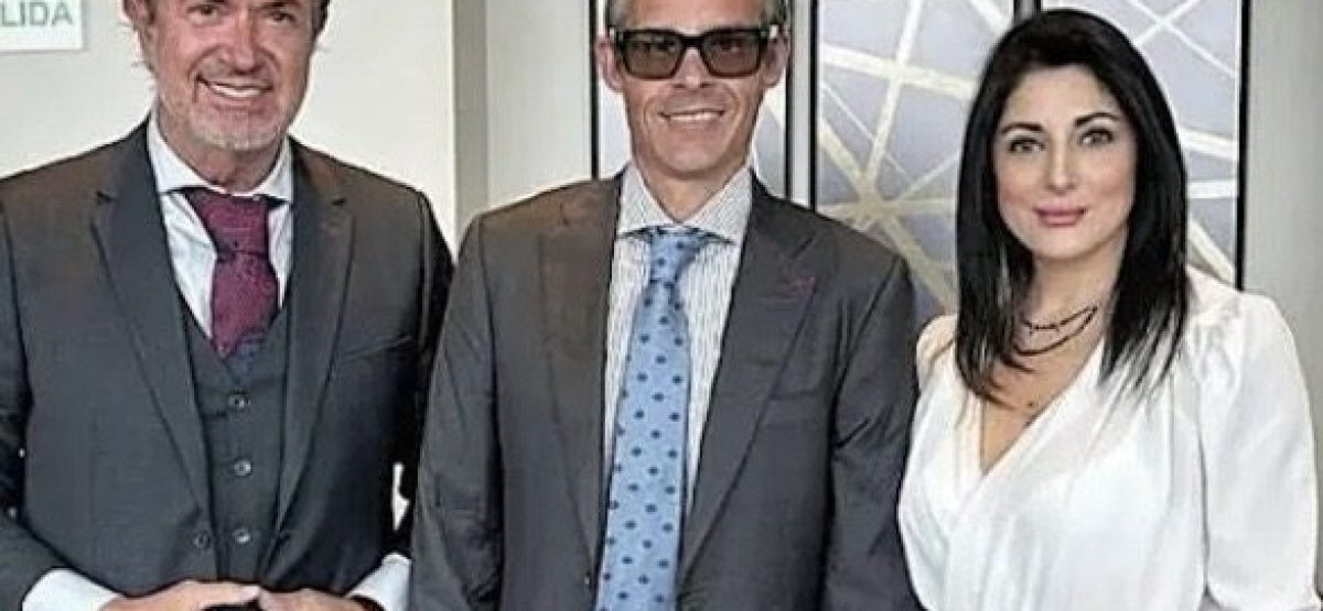 2dbb8e95-9f39-4b7e-9d59-ea345688ffd7