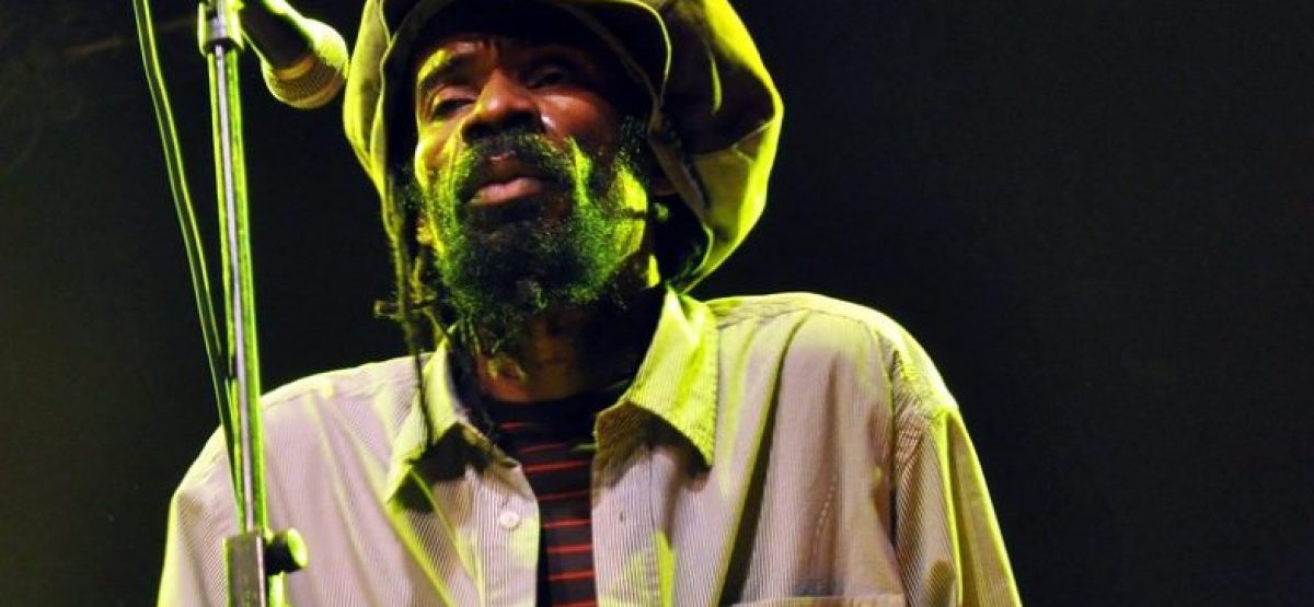 5228803987_534d00254f_b