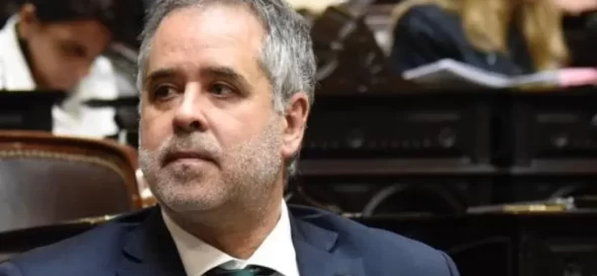 Topo-Rodriguez-banca