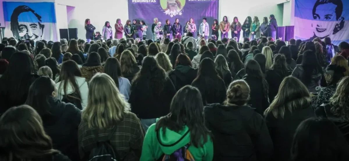 encuento-mujeres-peronistas-mayra-mendoza.jpeg
