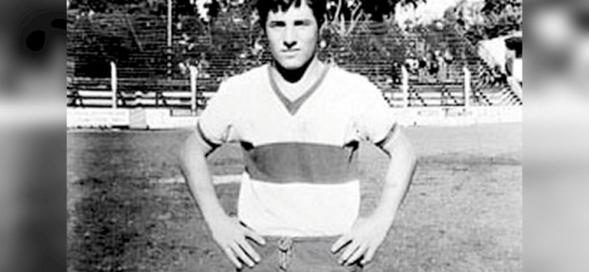 Luis Ciancio futbolista de Gimnasia y Esgrima La Plata desaparecido durante la dictadura en una cancha de fútbol