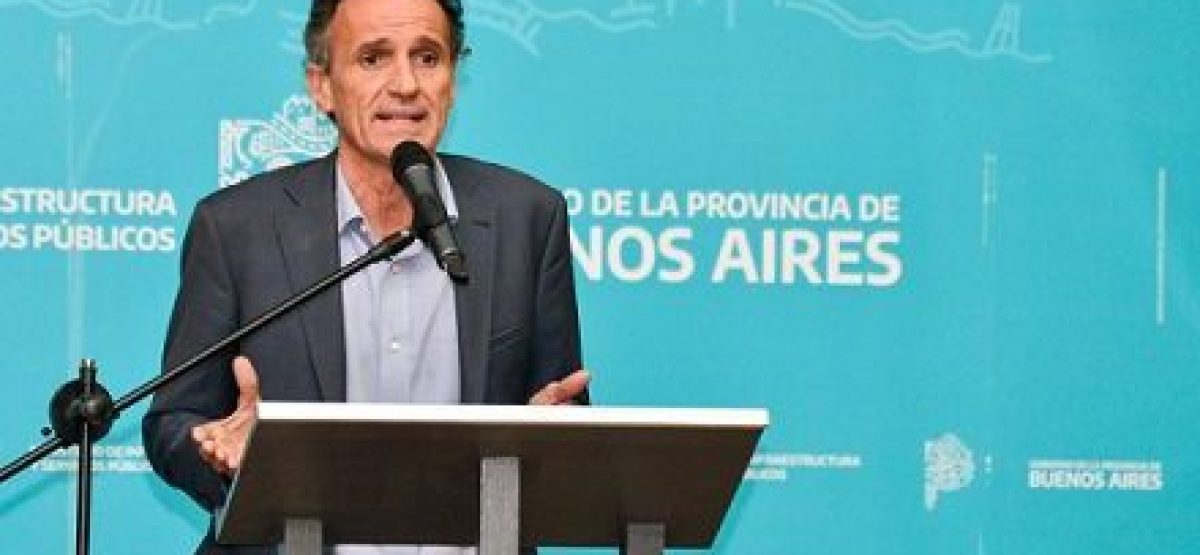 photo_4965435760358566852_y