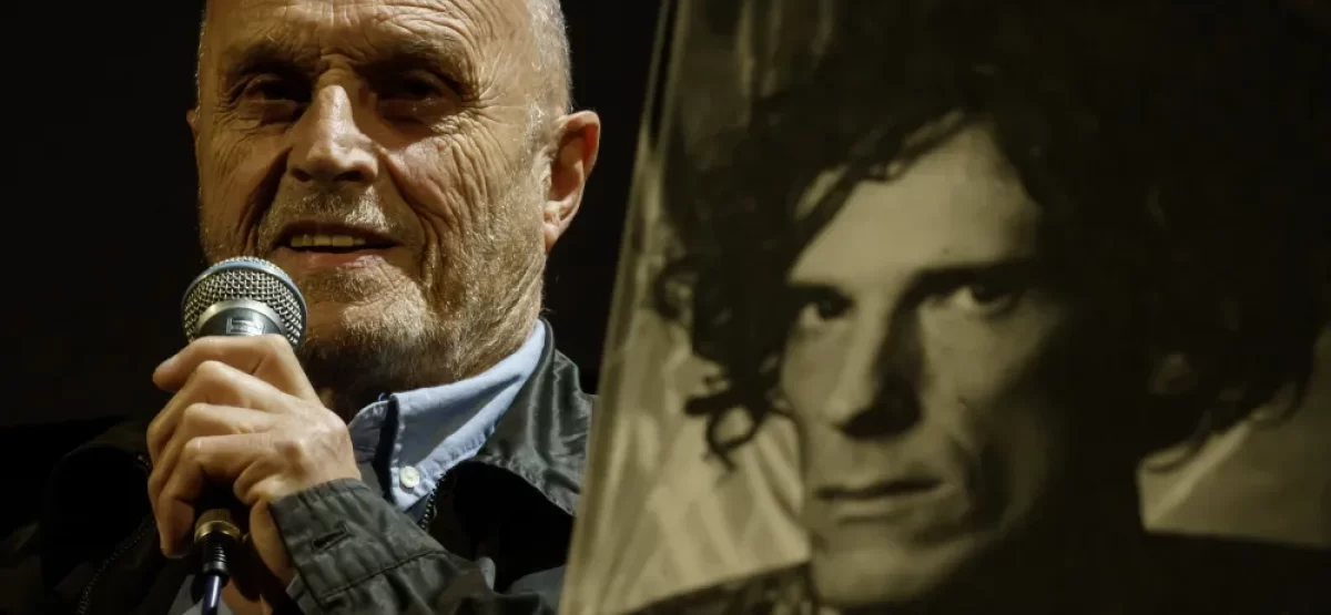 se-presenta-el-libro-que-retrata-la-vida-del-flaco-spinetta-en-mas-de-300-fotos.jpg se-presenta-el-libro-que-retrata-la-vida-del-flaco-spinetta-en-mas-de-300-fotos.jpg